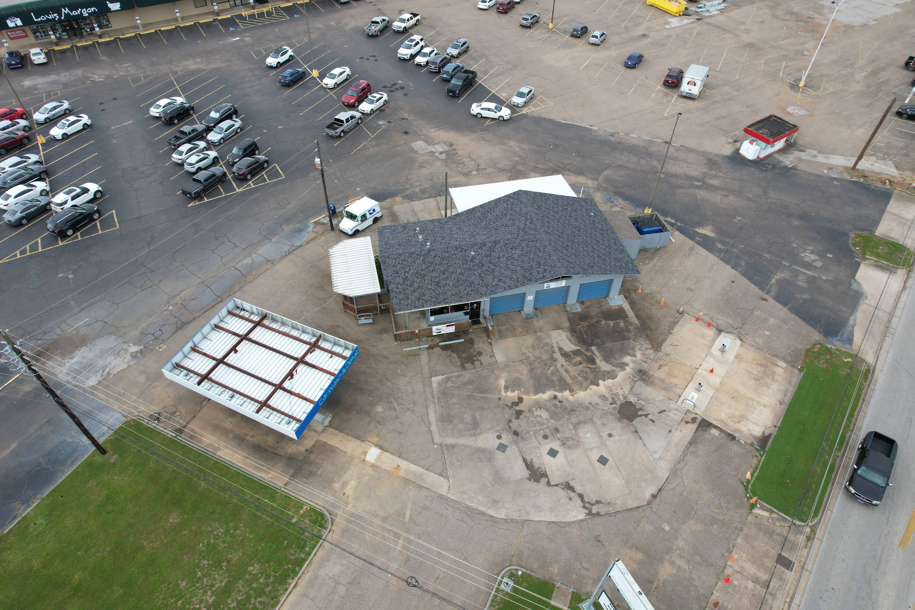 1315 Judson Rd, Longview, TX 75601