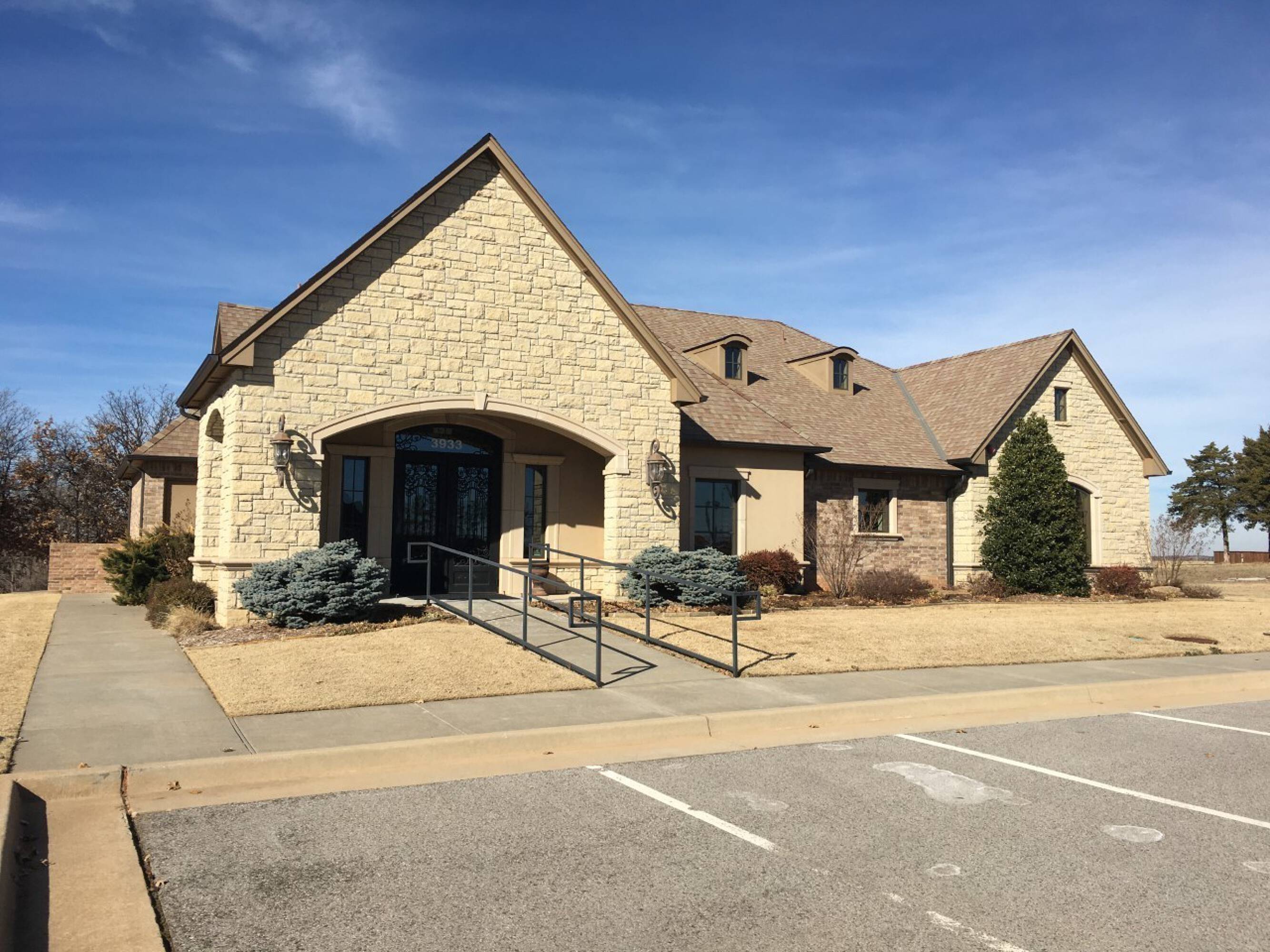 3933 E Covell Rd, Edmond, OK 73034