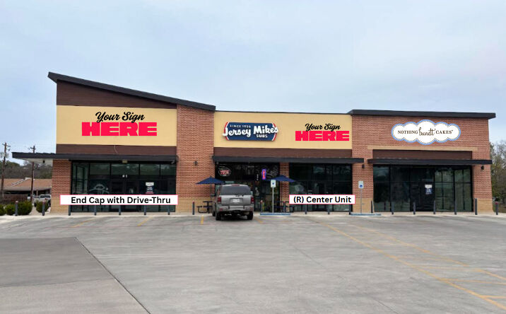Pictures of Retail property located at 704 Junction Hwy, Kerrville, TX 78028 for lease - image #1