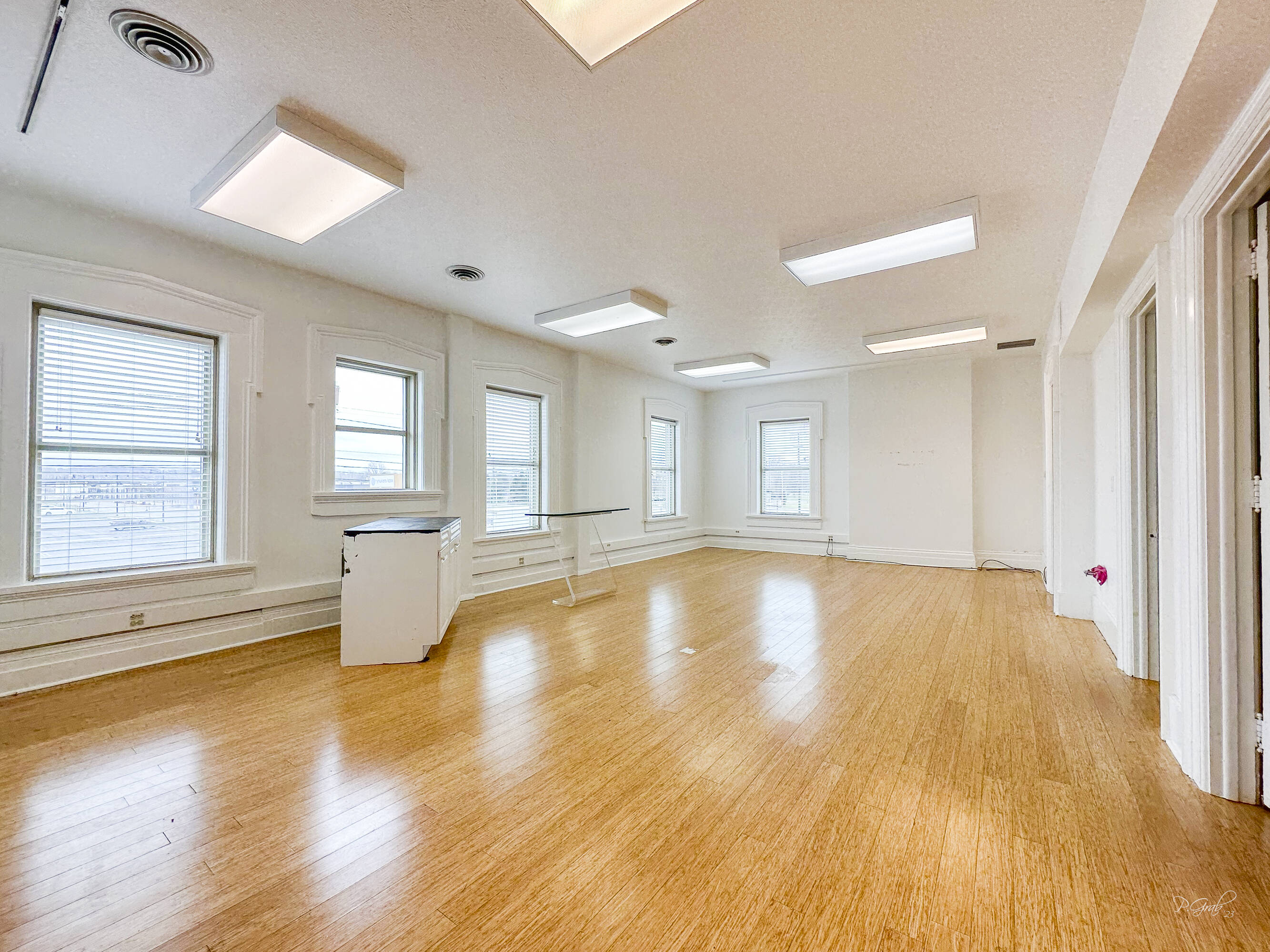 2230 W 8th Street, Erie, PA 16505