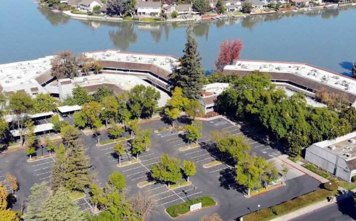 Pictures of Office property located at 2291 W March Ln, Stockton, CA 95207 for lease - image #1