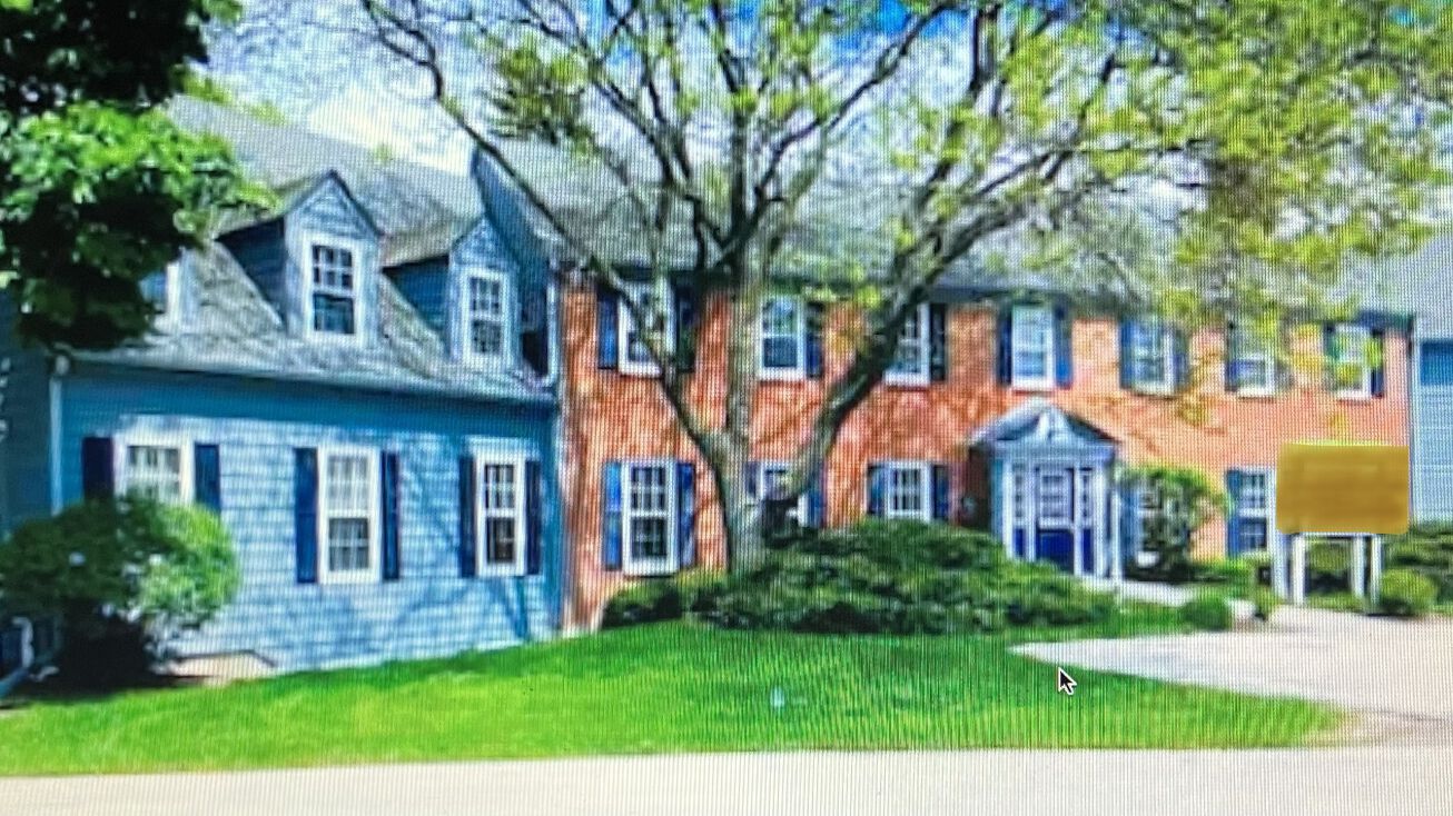 Pictures of Office property located at 10218 N Port Washington Rd