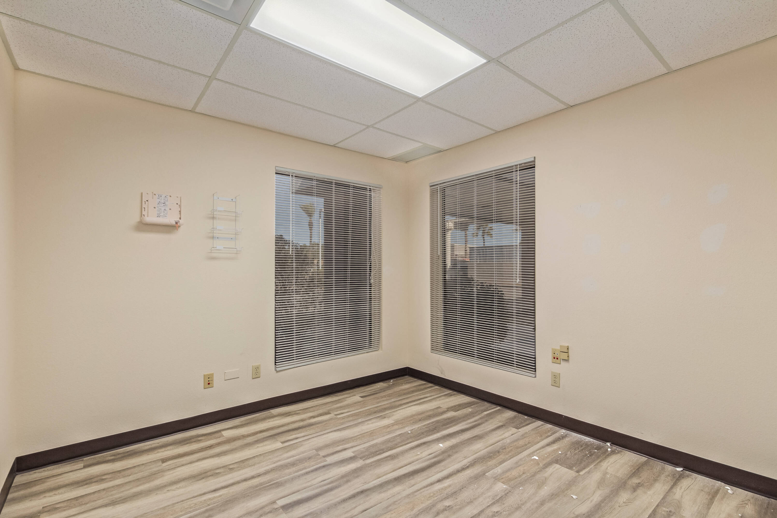 13949 W Meeker Blvd, Suite C, Sun City West, AZ 85375 Office Space