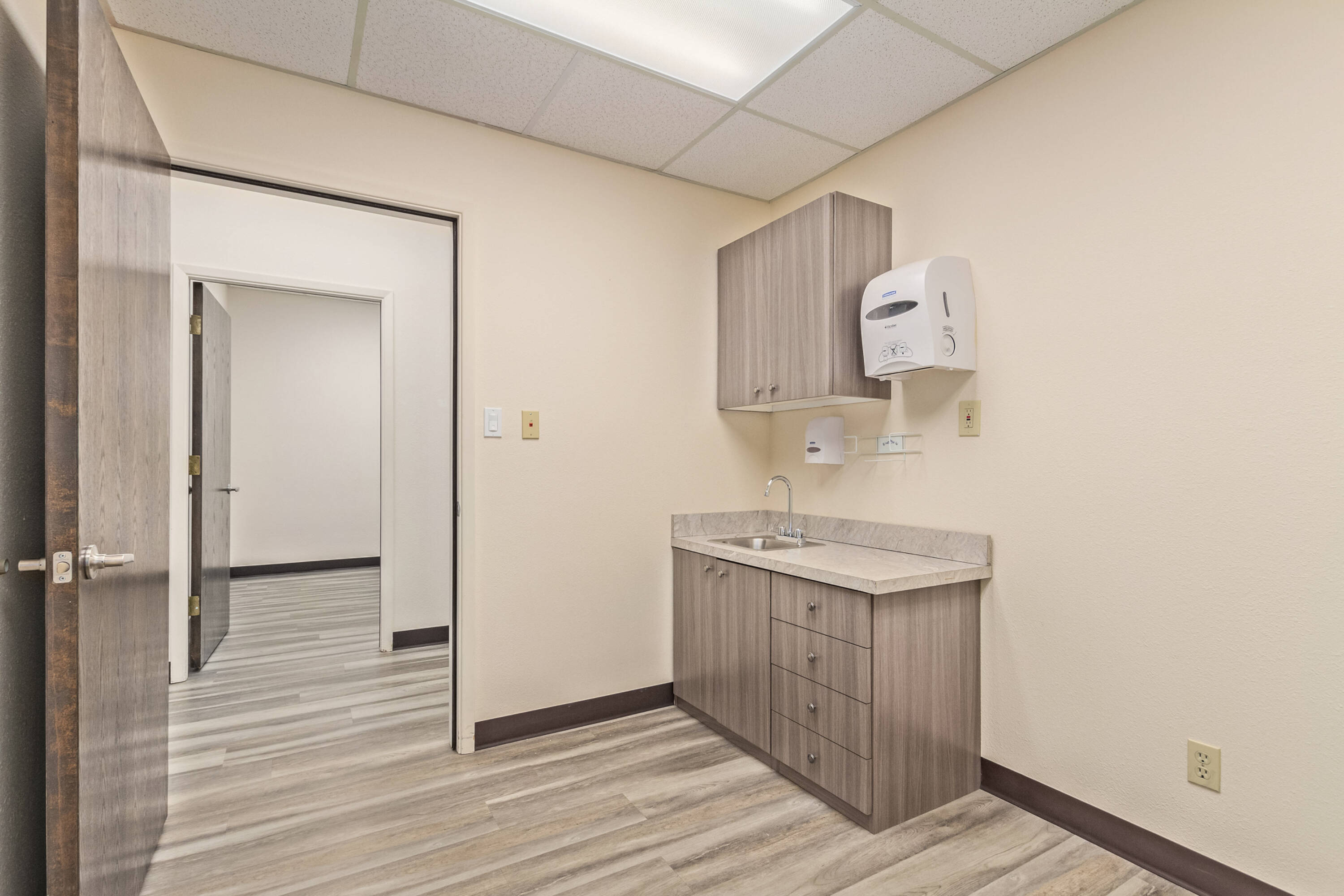 13949 W Meeker Blvd, Suite C, Sun City West, AZ 85375 Office Space