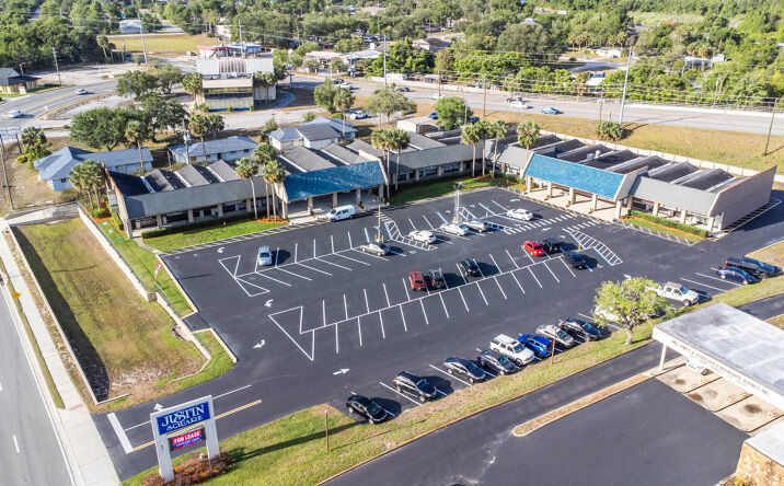 Pictures of Retail property located at 840 Deltona Blvd, Deltona, FL 32725 for lease - image #1