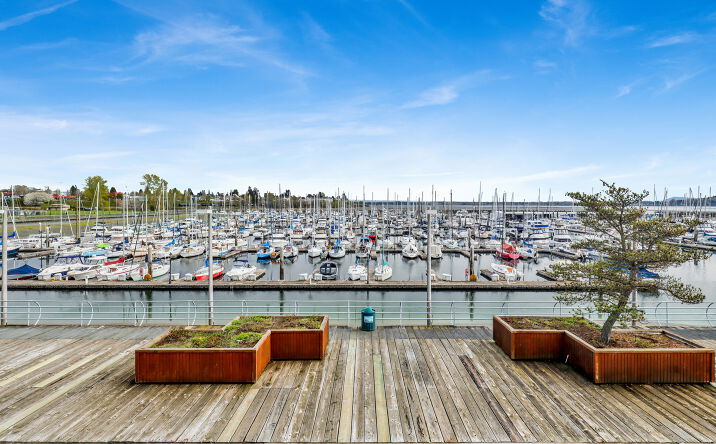 Pictures of Office property located at 225 Marine Dr, Blaine, WA 98230 for lease - image #1