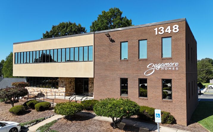 Pictures of Office property located at 1321 Westbrook Plaza Dr, Winston-Salem, NC 27103 for lease - image #1