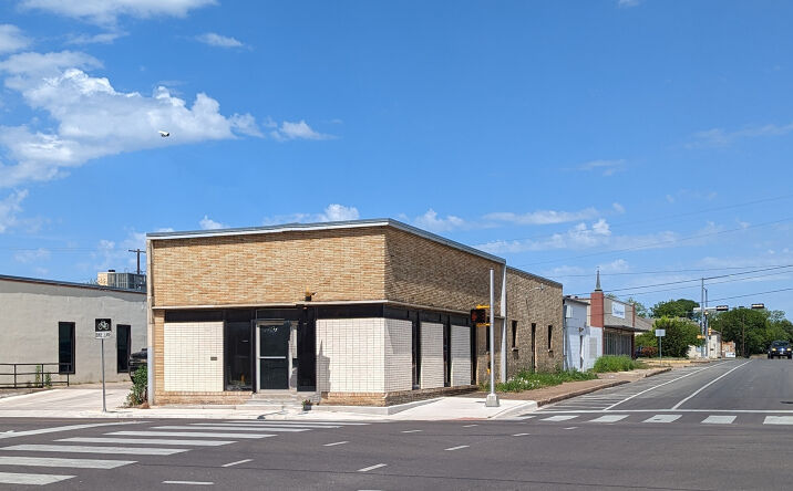 Pictures of Retail property located at 1101 Washington Ave, Waco, TX 76701 for lease - image #1