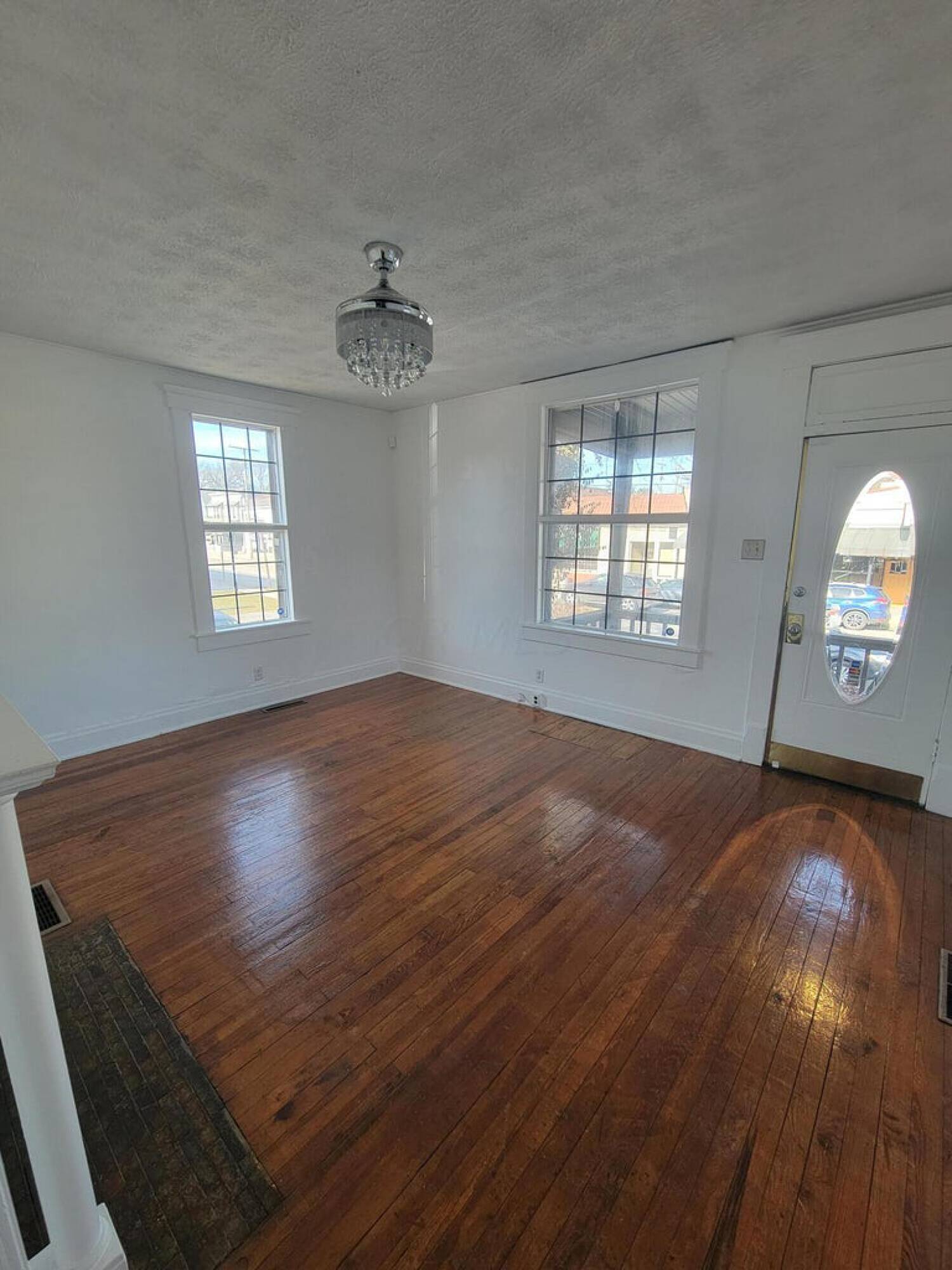 1787 W 5th Ave, Columbus, OH 43212