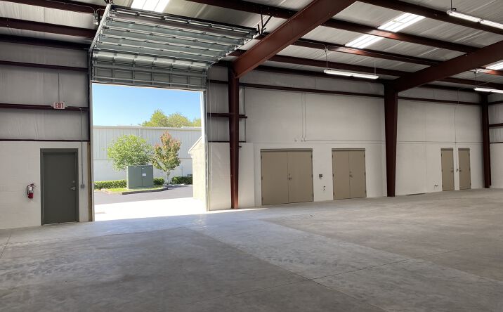 Pictures of Industrial property located at 8950 66th Ct, Pinellas Park, FL 33781 for lease - image #1