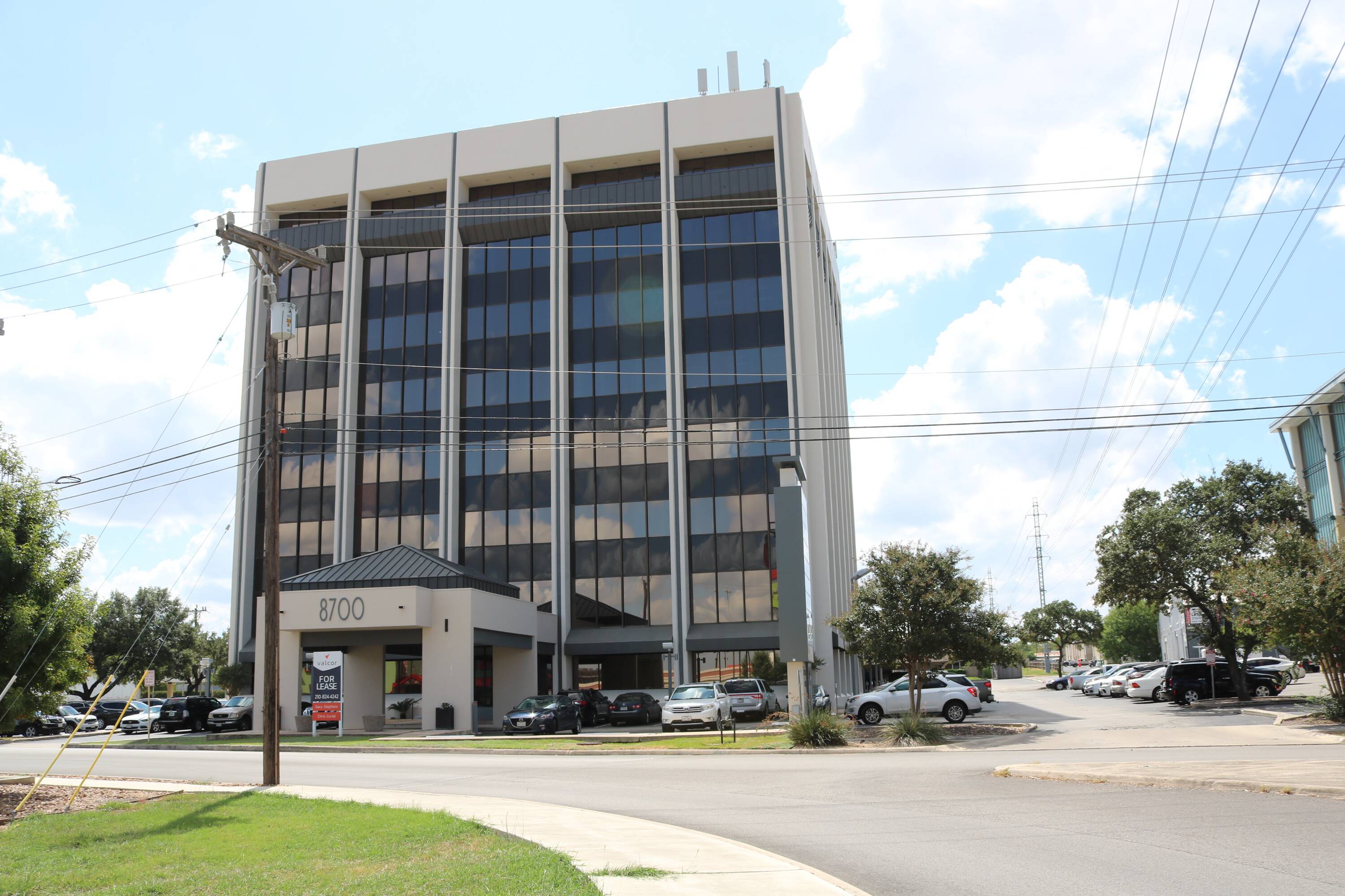8700 Crownhill Blvd, San Antonio, TX 78209