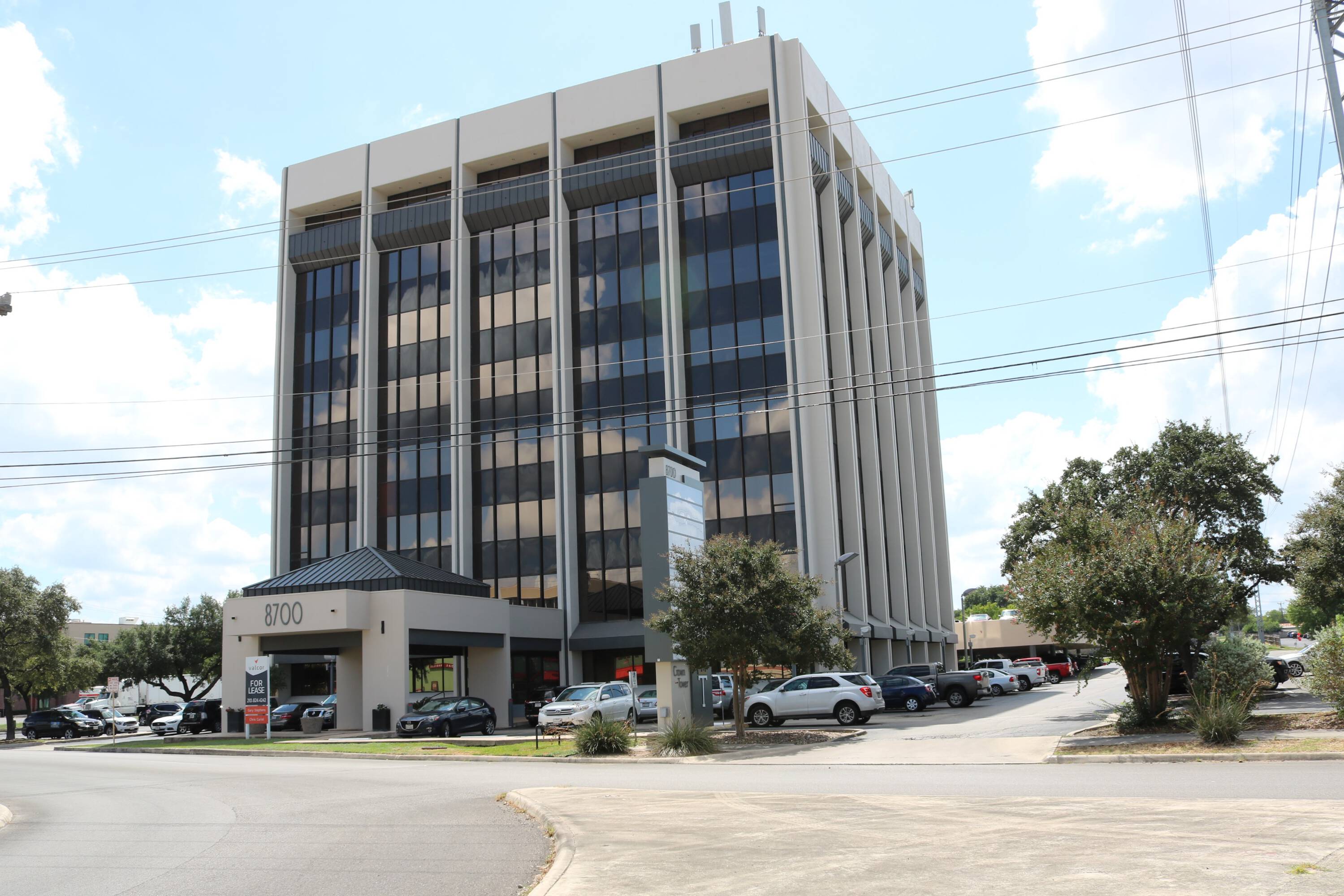8700 Crownhill Blvd, San Antonio, TX 78209