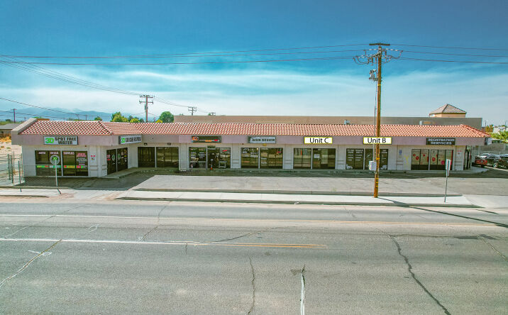 Pictures of Retail property located at 14895 Bear Valley Rd, Hesperia, CA 92345 for lease - image #1