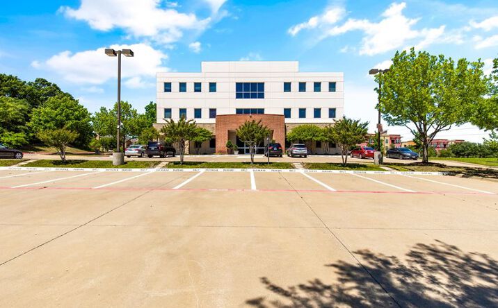 Pictures of Office property located at 1026 Texan Trail, Grapevine, TX 76051 for lease - image #1