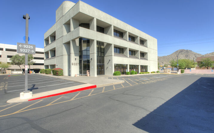 Pictures of Office property located at 9327 N 3rd St, Phoenix, AZ 85020 for lease - image #1