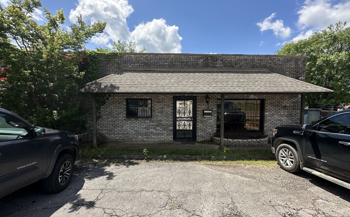 Pictures of Industrial property located at 7705 67th St S, Birmingham, AL 35212 for sales - image #1