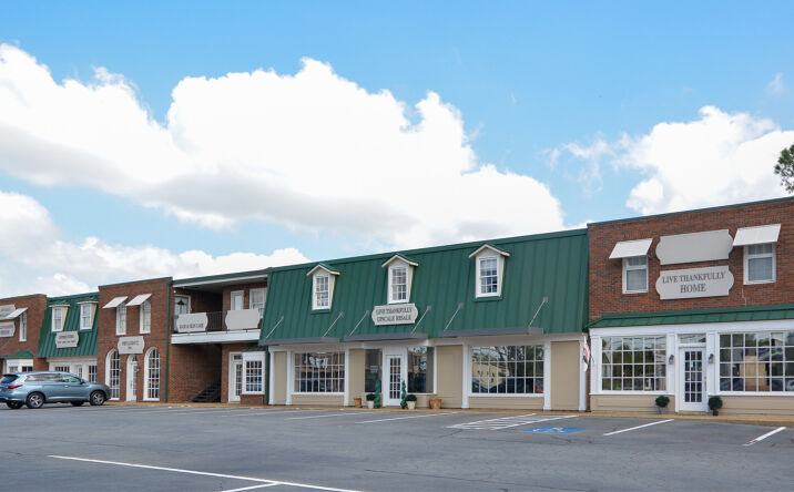 Pictures of Retail, Office property located at 10020 N Rodney Parham Rd, Little Rock, AR 72227 for lease - image #1