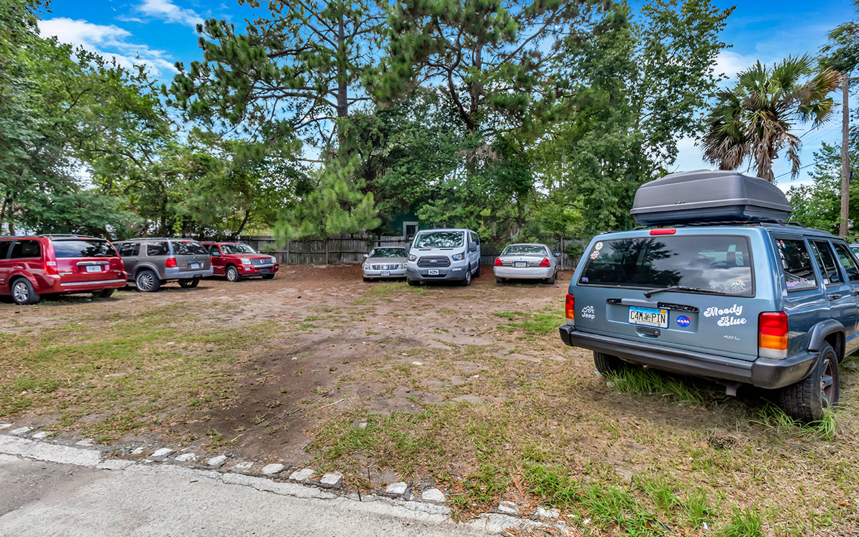 2309 Skidaway Rd, Savannah, GA 31404