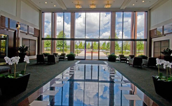 Pictures of Office property located at 1301 W Long Lake Rd, Troy, MI 48098 for lease - image #1