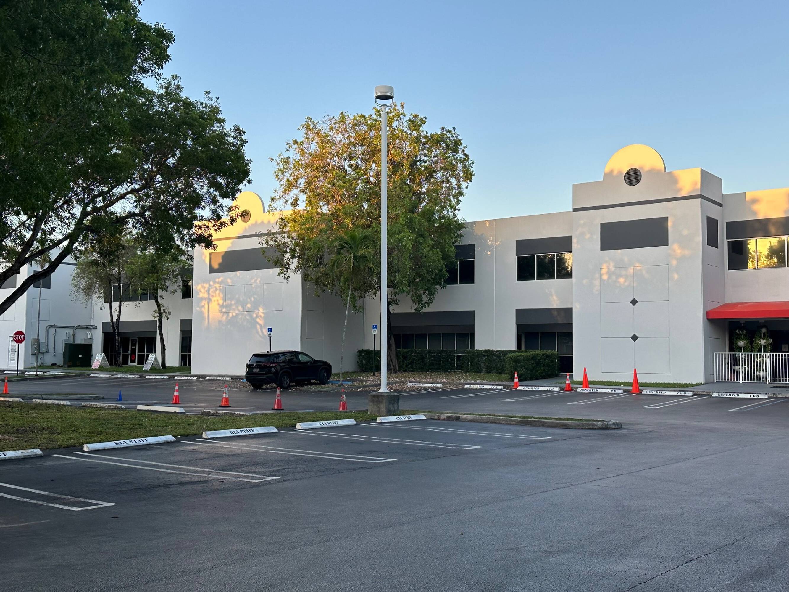 10400-nw-33rd-st-miami-fl-33172-crexi