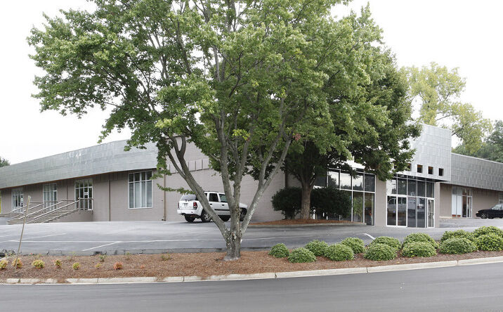 Pictures of Industrial property located at 2135 Defoor Hills Rd NW, Atlanta, GA 30318 for lease - image #1