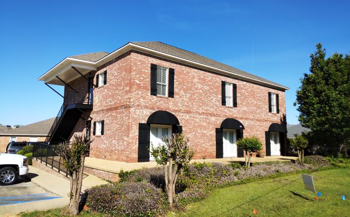 Pictures of Office property located at 217 Katherine Dr, Flowood, MS 39232 for lease - image #1