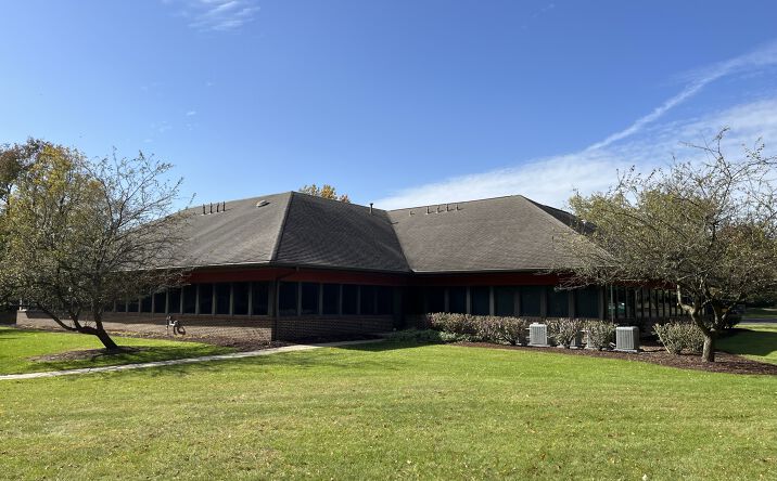 Pictures of Office property located at 5770 Nimtz Pkwy, South Bend, IN 46628 for lease - image #1