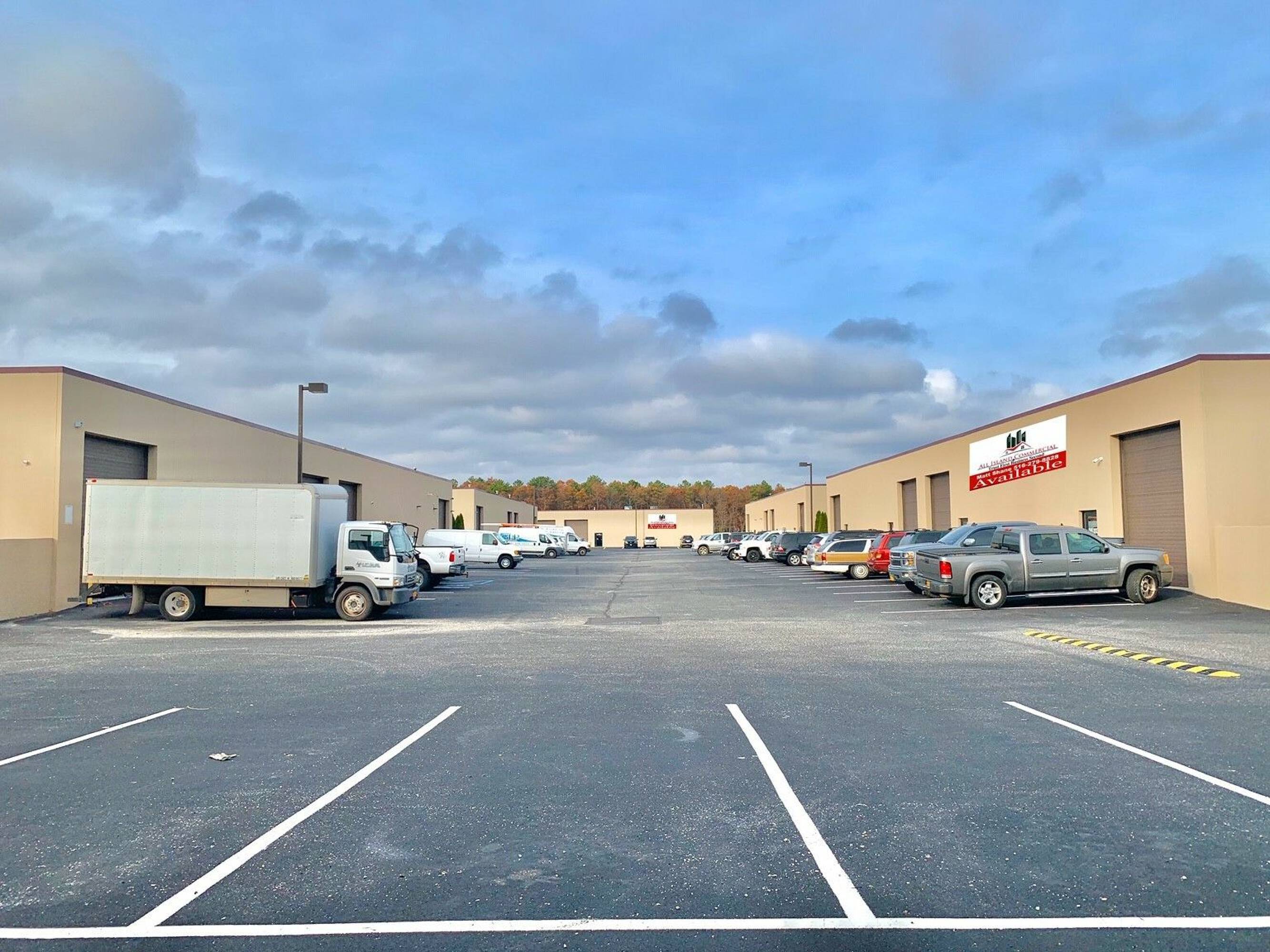 15 Frowein Rd, Center Moriches, NY 11934