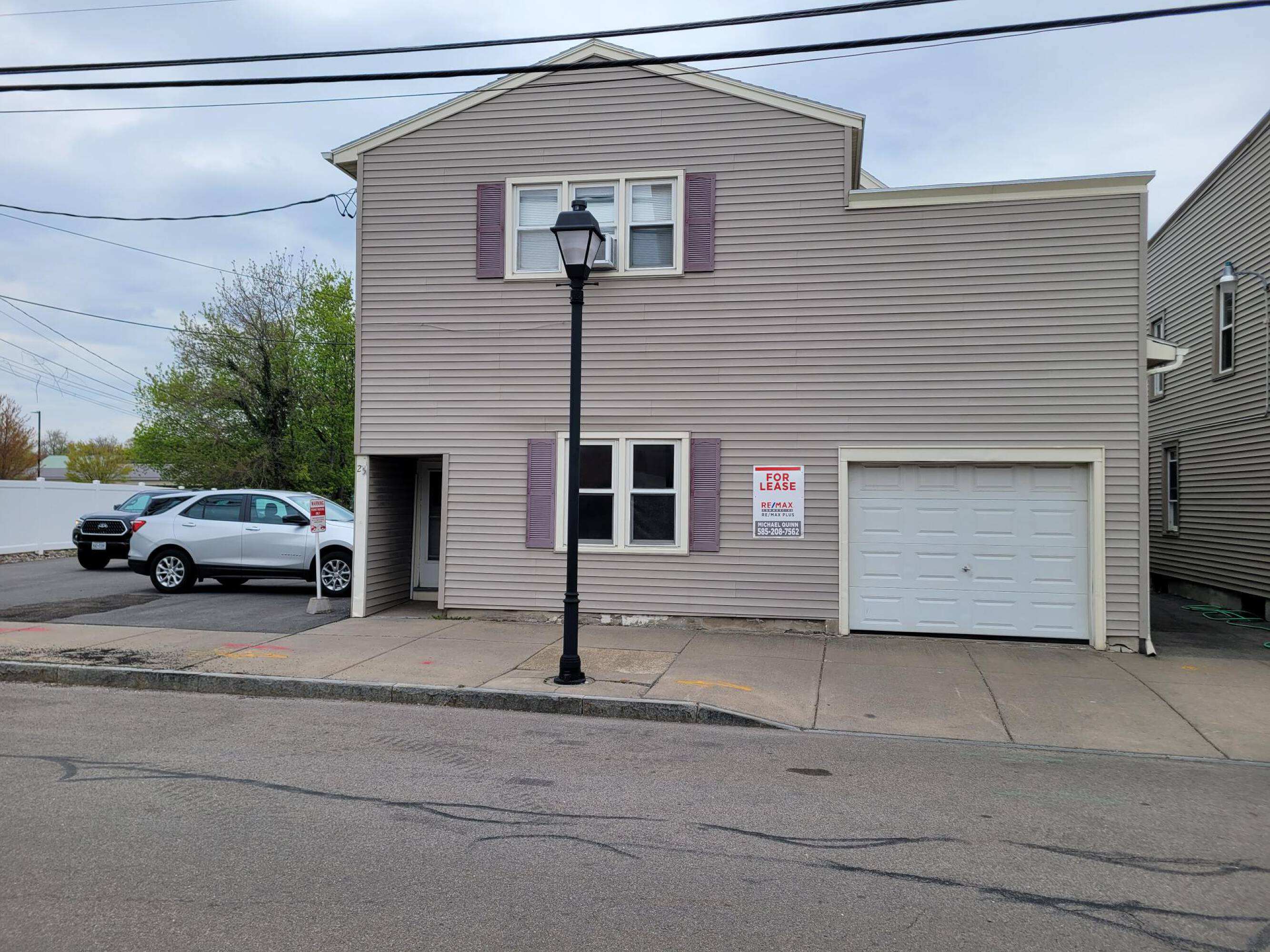 25 Liftbridge Ln E, Fairport, NY 14450