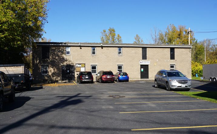 Pictures of Retail, Office, Restaurant property located at 25 Liftbridge Ln E, Fairport, NY 14450 for lease - image #1