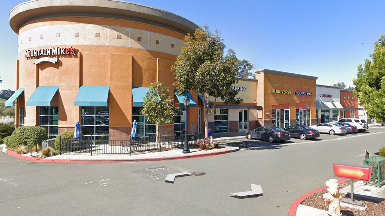 Pictures of Retail property located at 2134 Columbus Pkwy, Benicia, CA