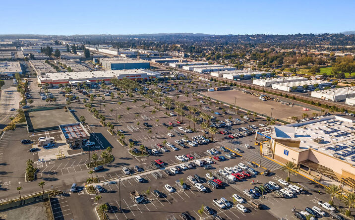 Pictures of Retail property located at 625 S Placentia Avenue, Fullerton, CA 92831 for lease - image #1