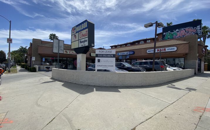 5757 Wilshire Blvd, Los Angeles, CA 90036 - Retail Space for Lease