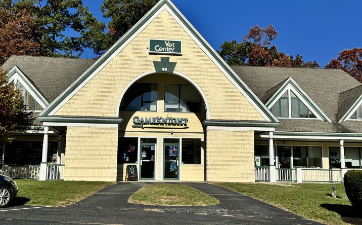 Pictures of Retail property located at 1461 Hooksett Rd, Hooksett, NH 03106 for lease - image #1