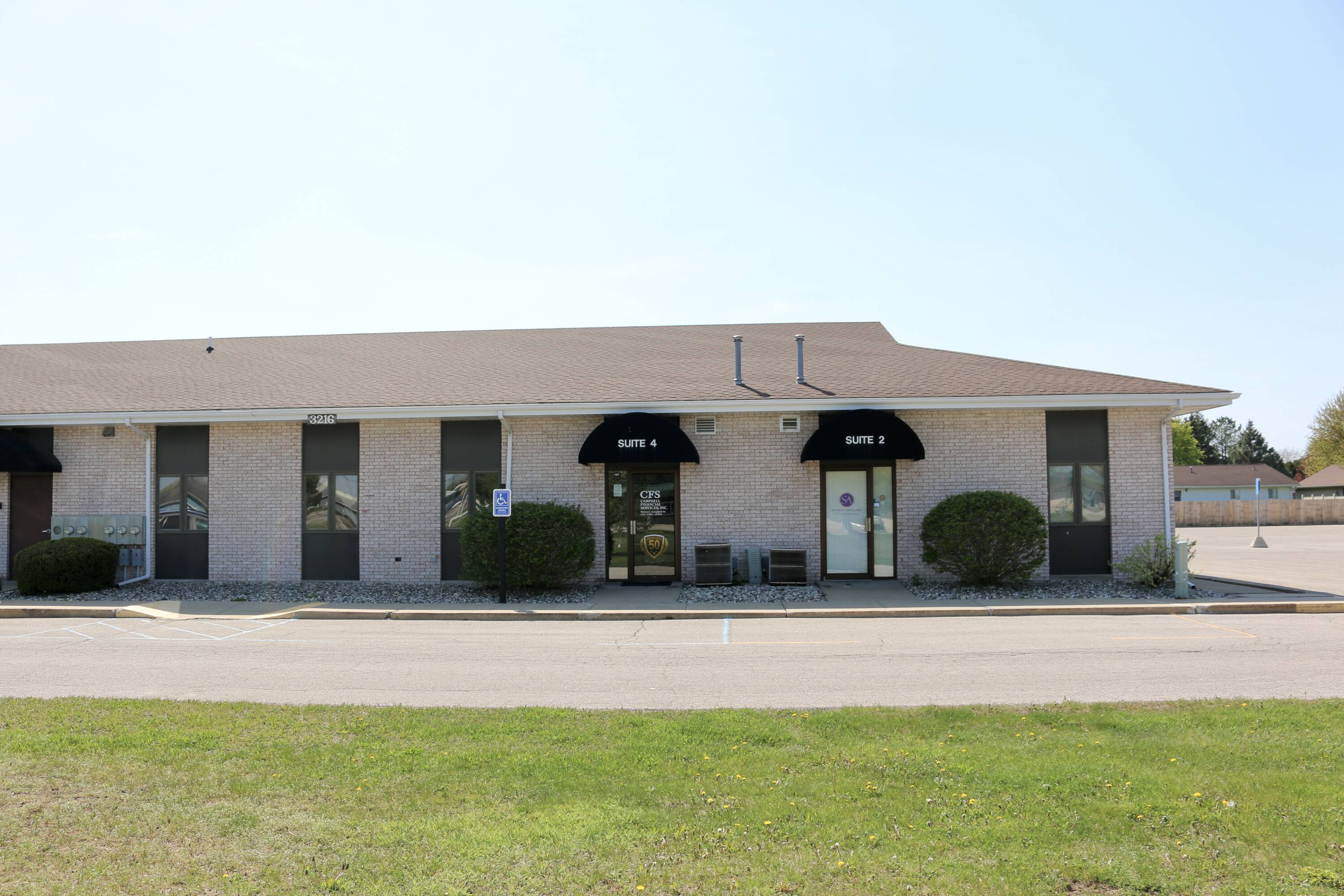 3216 Christy Way, Saginaw, MI 48603