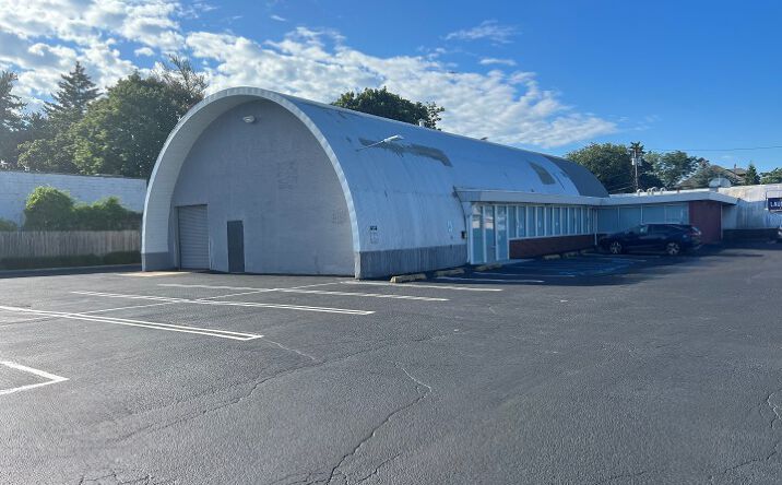Pictures of Industrial property located at 165 Woodfield Rd, West Hempstead, NY 11552 for lease - image #1