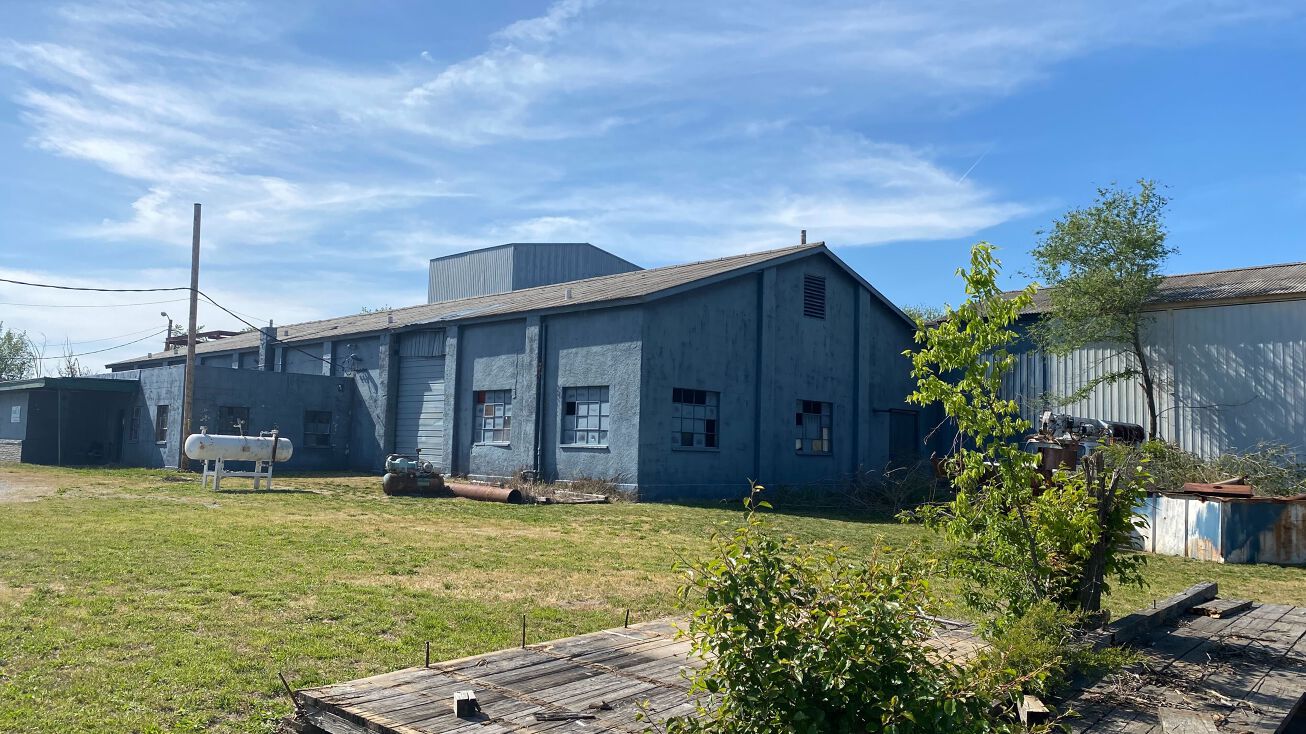 1003 W Fairview Ave, Carthage, MO 64836 Industrial Space for Lease 1003 West Fairview31,299