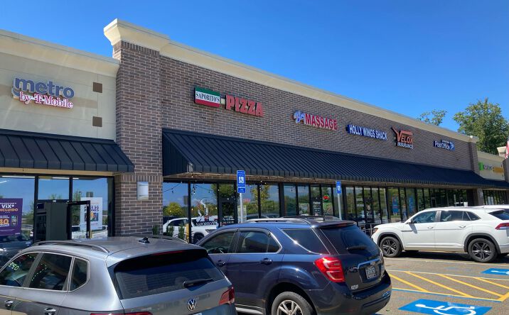 Pictures of Retail, Restaurant property located at 2210 Holly Springs Parkway, Holly Springs, GA 30115 for lease - image #1