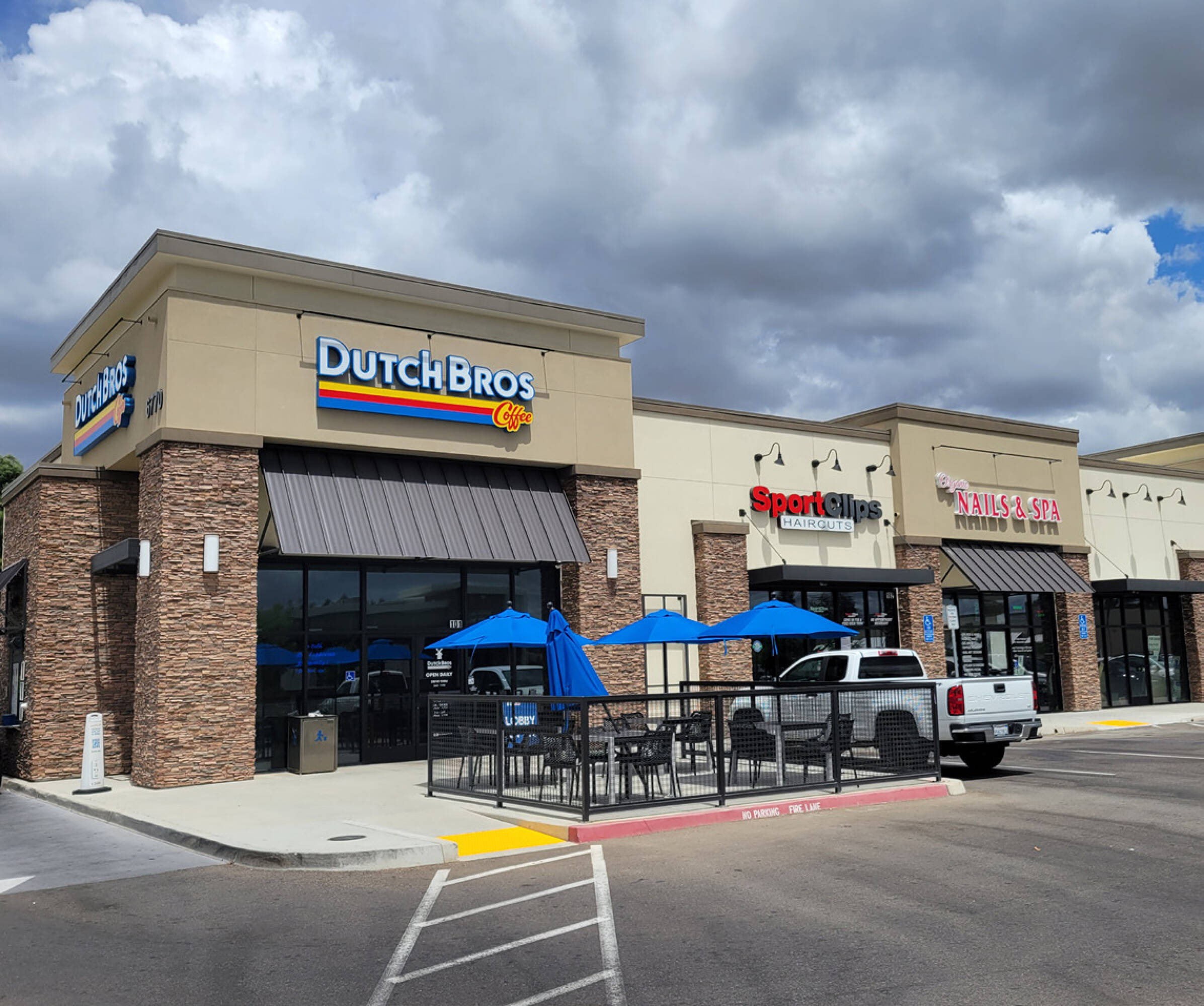 SWC Brawley & Herndon Aves, Fresno, CA 93722