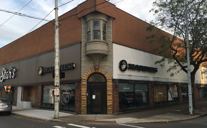 Pictures of Retail, Office, Special Purpose property located at 1512 Greenup Ave, Ashland, KY 41101 for lease - image #1