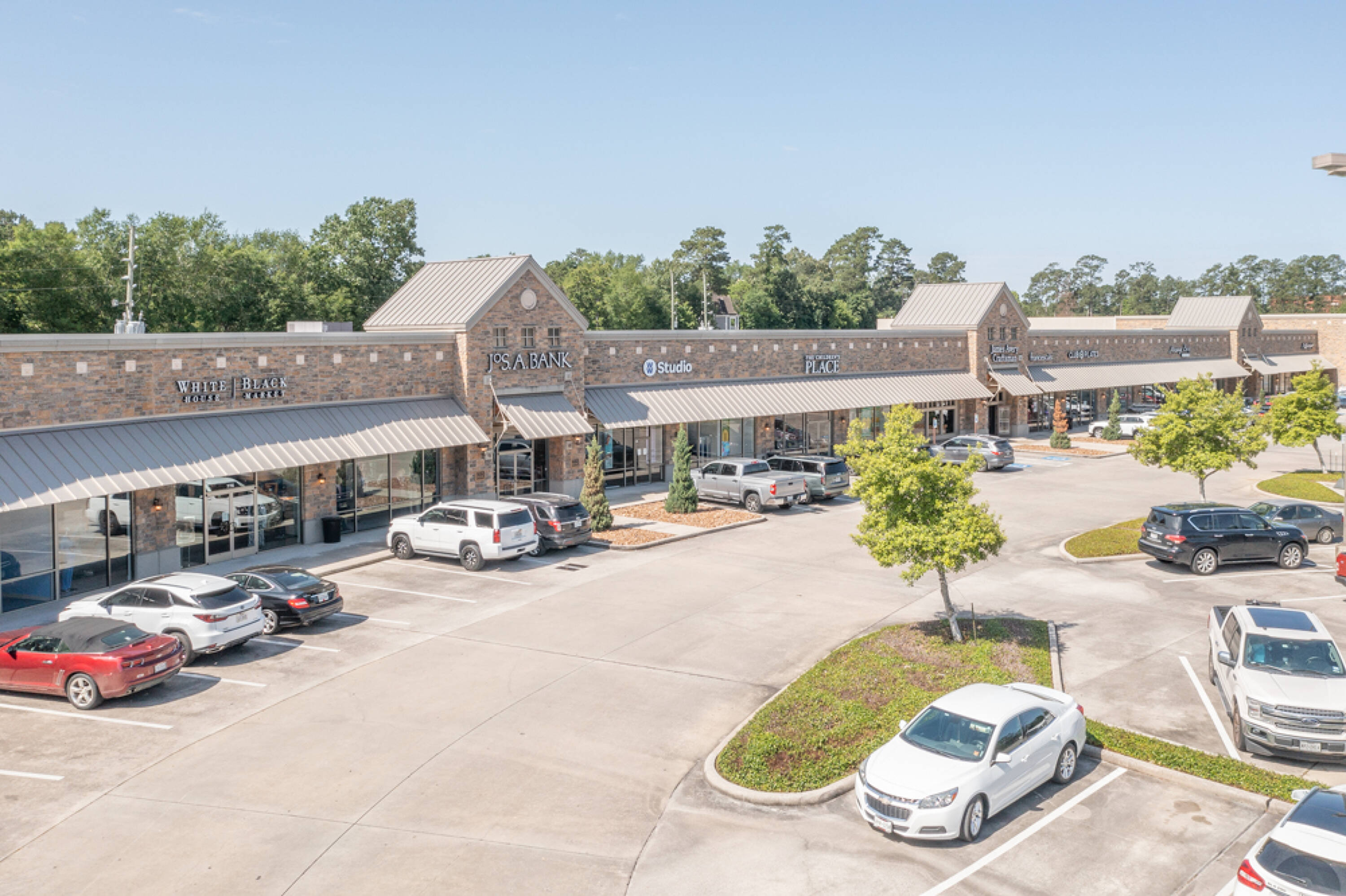 876 Kingwood Dr, Houston, TX 77339