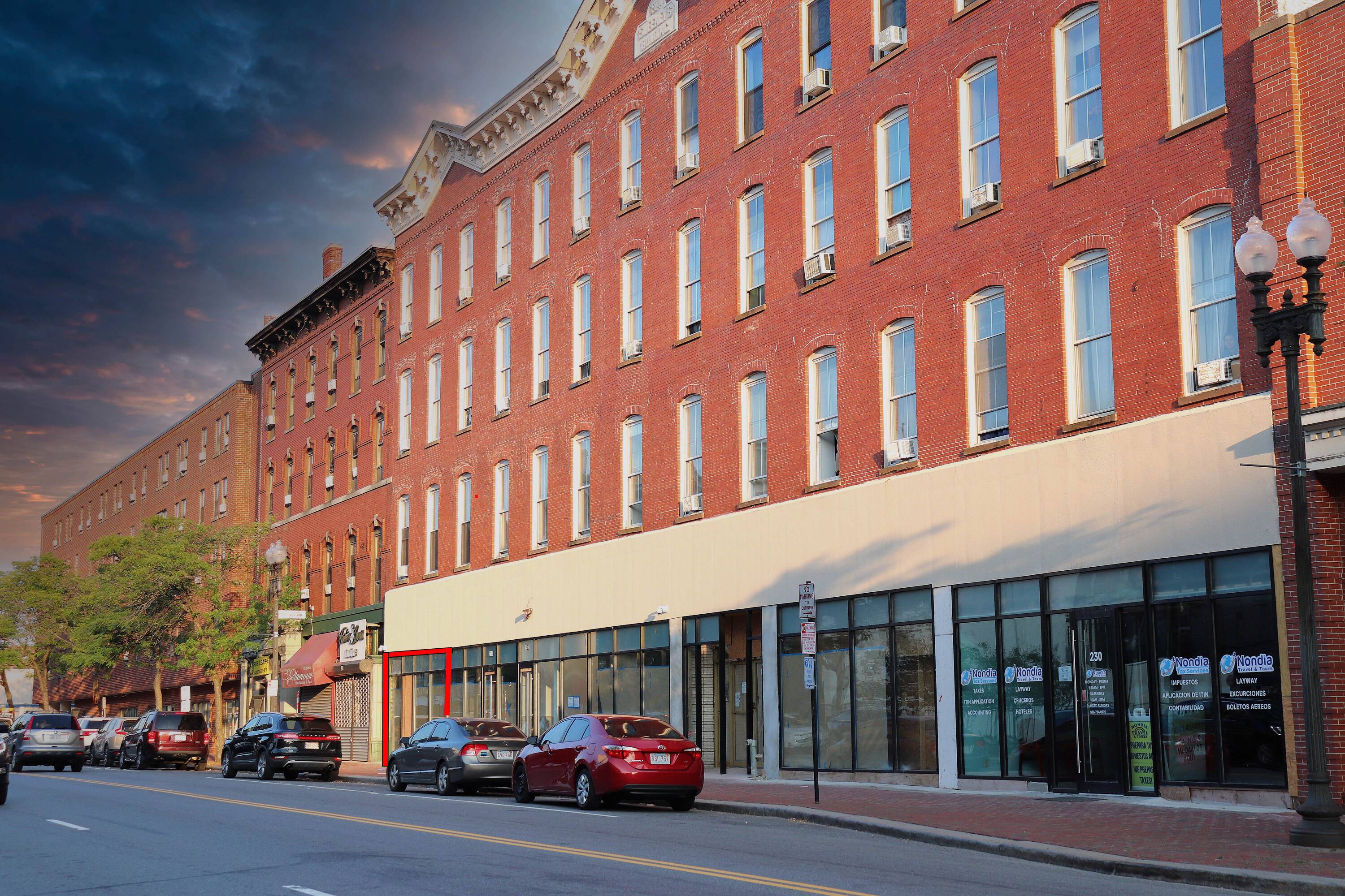 218 Essex St, Lawrence, MA 01840