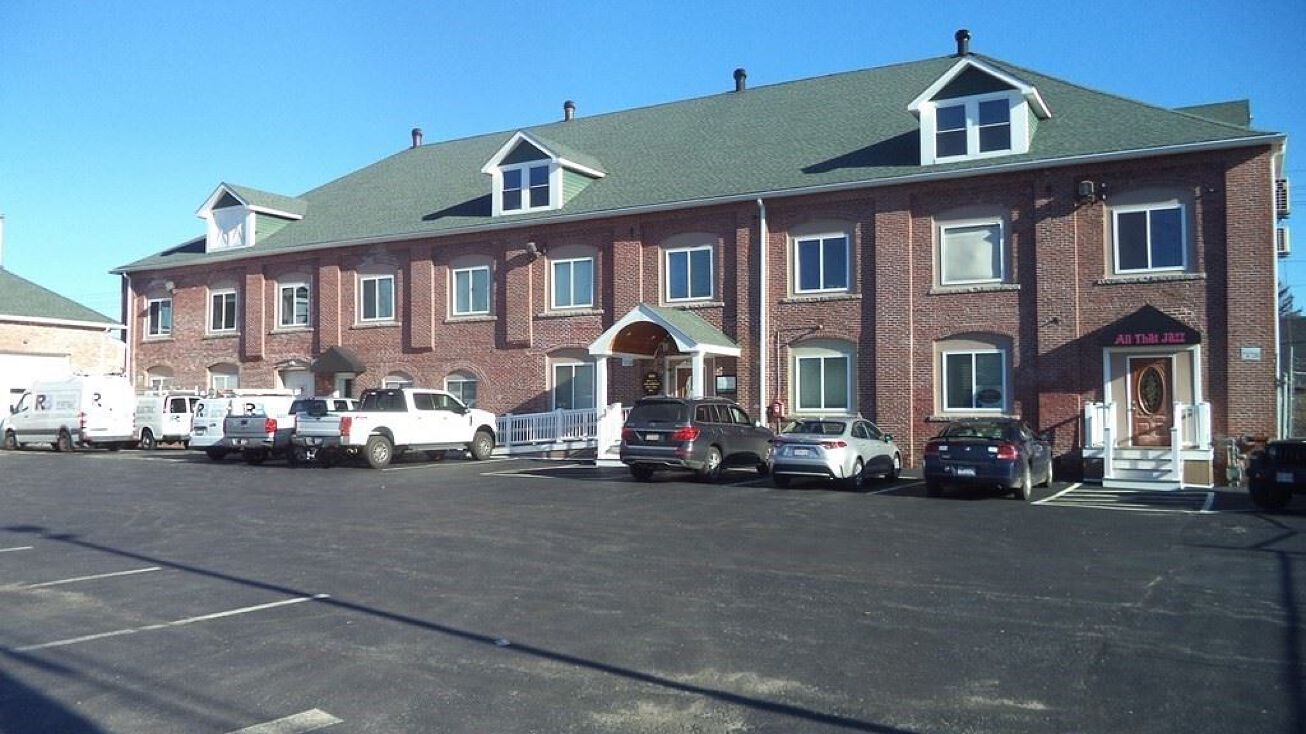 Pictures of Retail, Office, Industrial property located at 37 Stevens