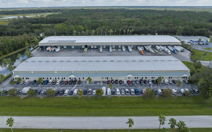 Pictures of Industrial property located at 4725 Lakeland Commerce Pkwy, Lakeland, FL 33805 for lease - image #1