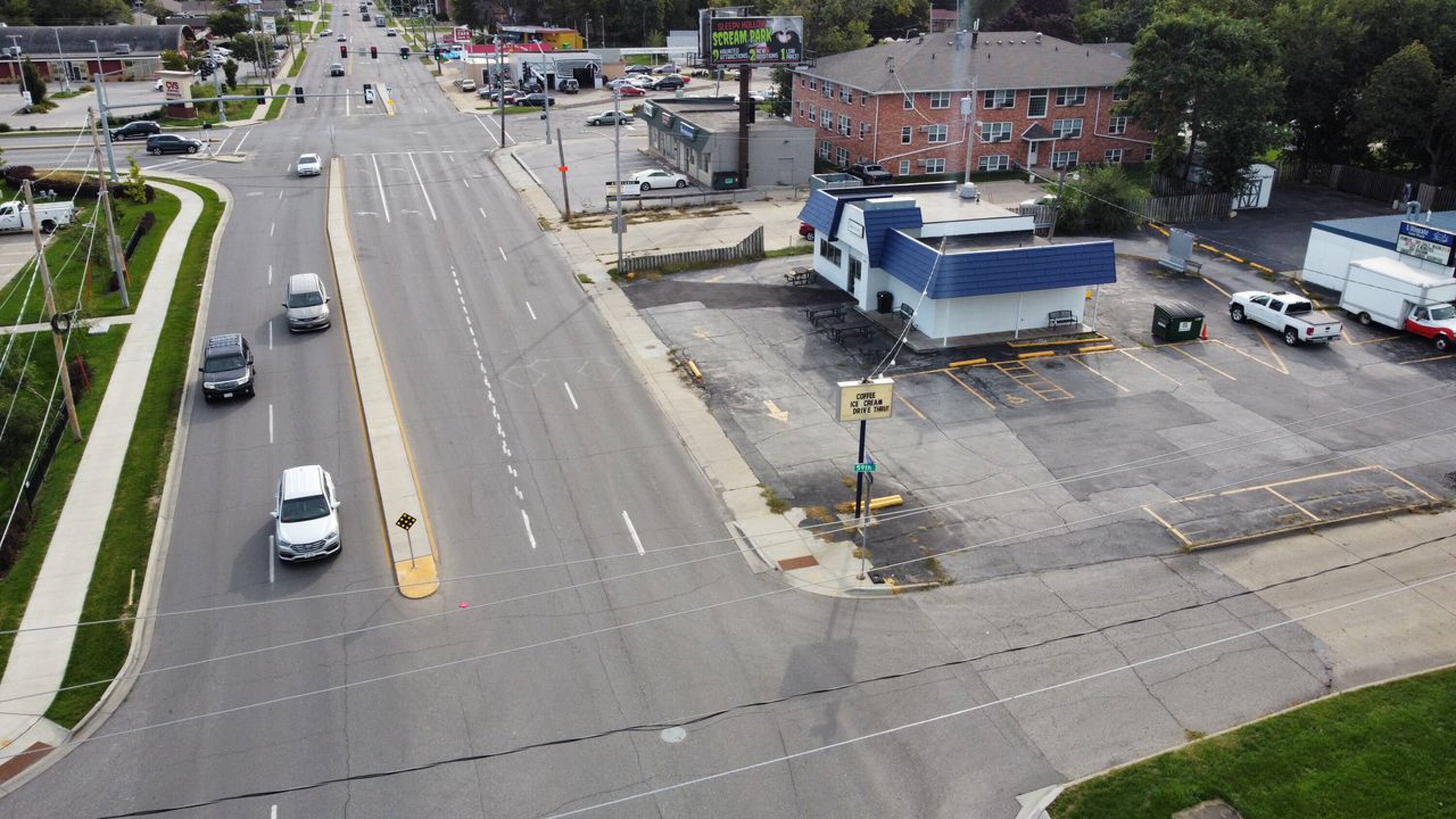 5814 Hickman Rd, Des Moines, IA 50322