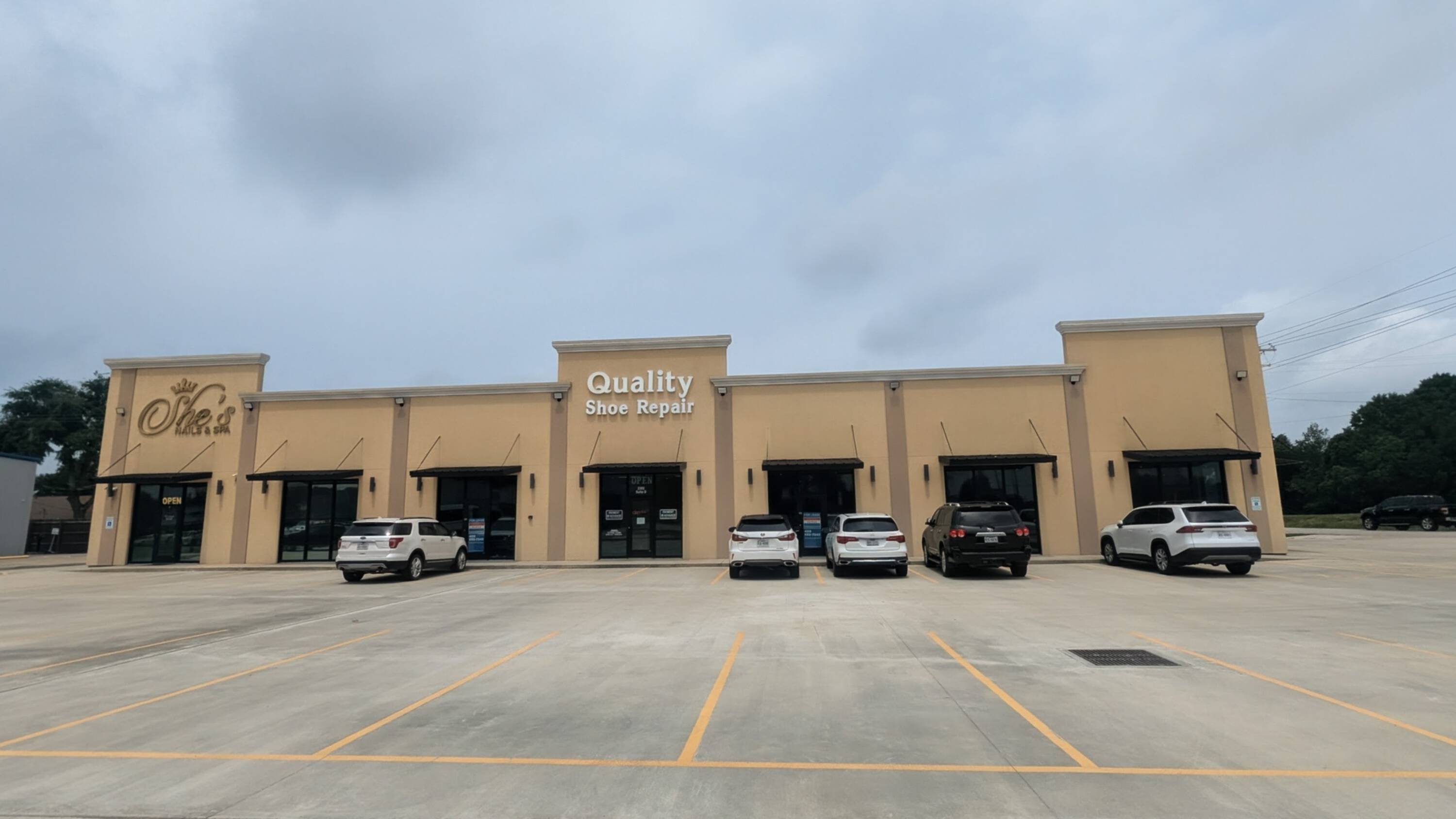 2302 Nall St, Port Neches, TX 77651
