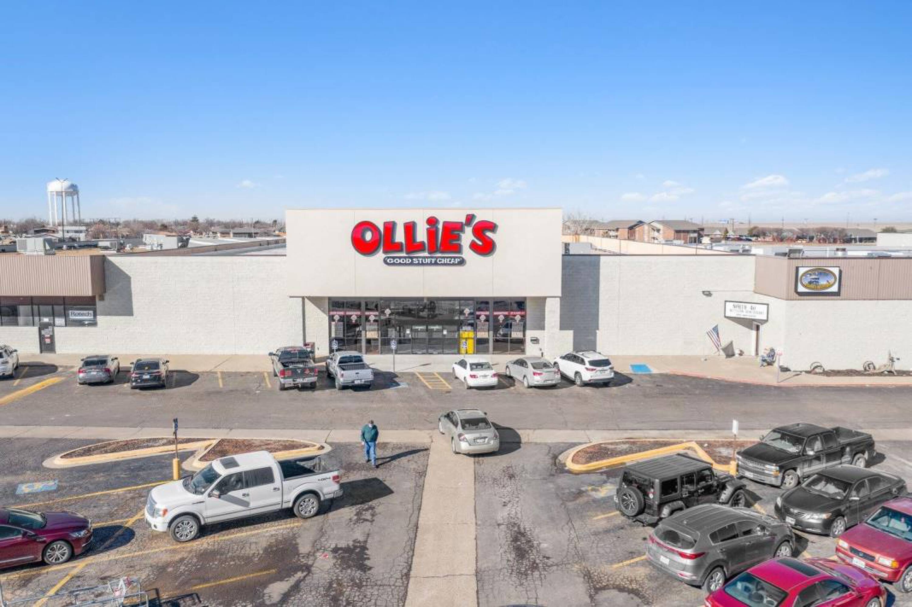 2545 Perryton Pkwy, Pampa, TX 79065