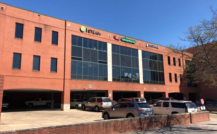 Pictures of Office property located at 325 Market St, Chattanooga, TN 37402 for lease - image #1
