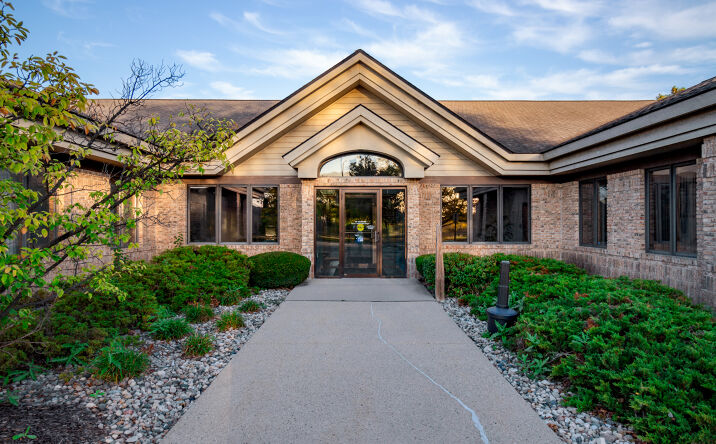 Pictures of Office property located at 3474 Alaiedon Pkwy, Okemos, MI 48864 for lease - image #1