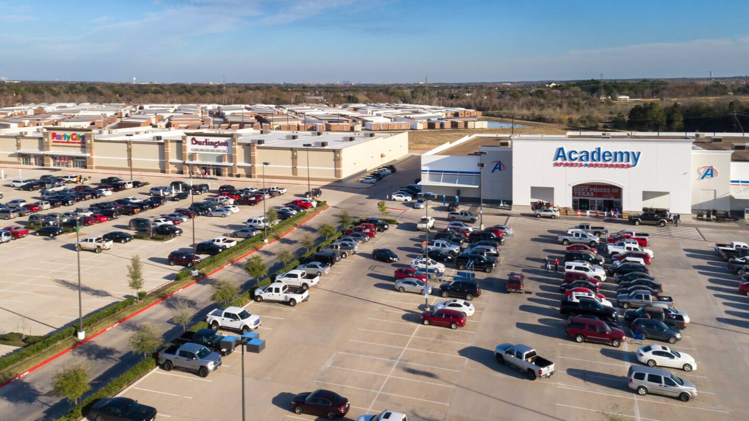 4589 East Sam Houston Pkwy S, Pasadena, TX 77505